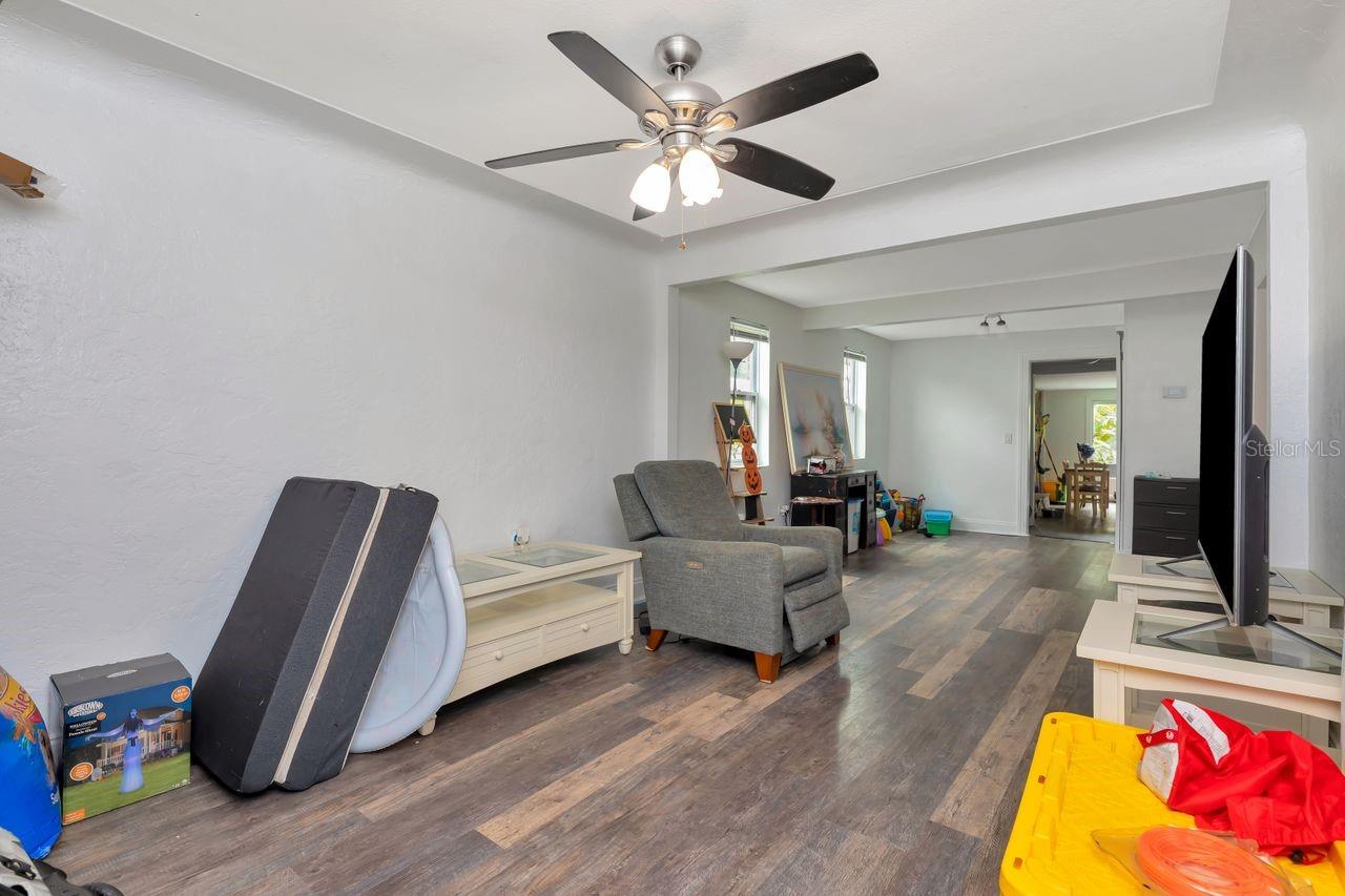3278 56TH AVE N, ST PETERSBURG, FL — photo 6