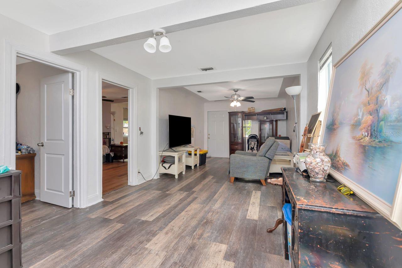 3278 56TH AVE N, ST PETERSBURG, FL — photo 12