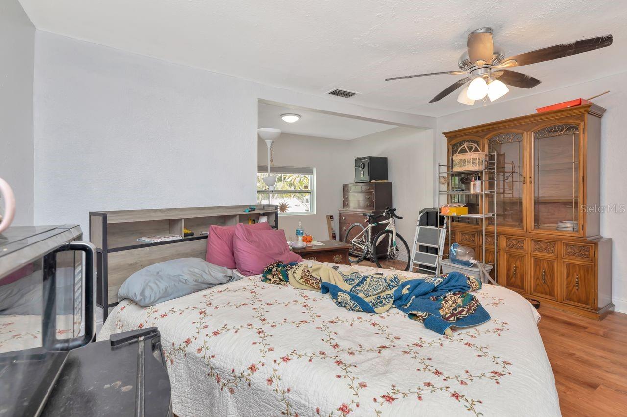 3278 56TH AVE N, ST PETERSBURG, FL — photo 32