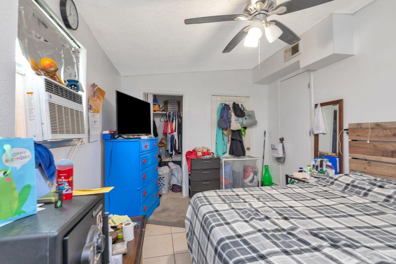 3278 56TH AVE N, ST PETERSBURG, FL — photo 38
