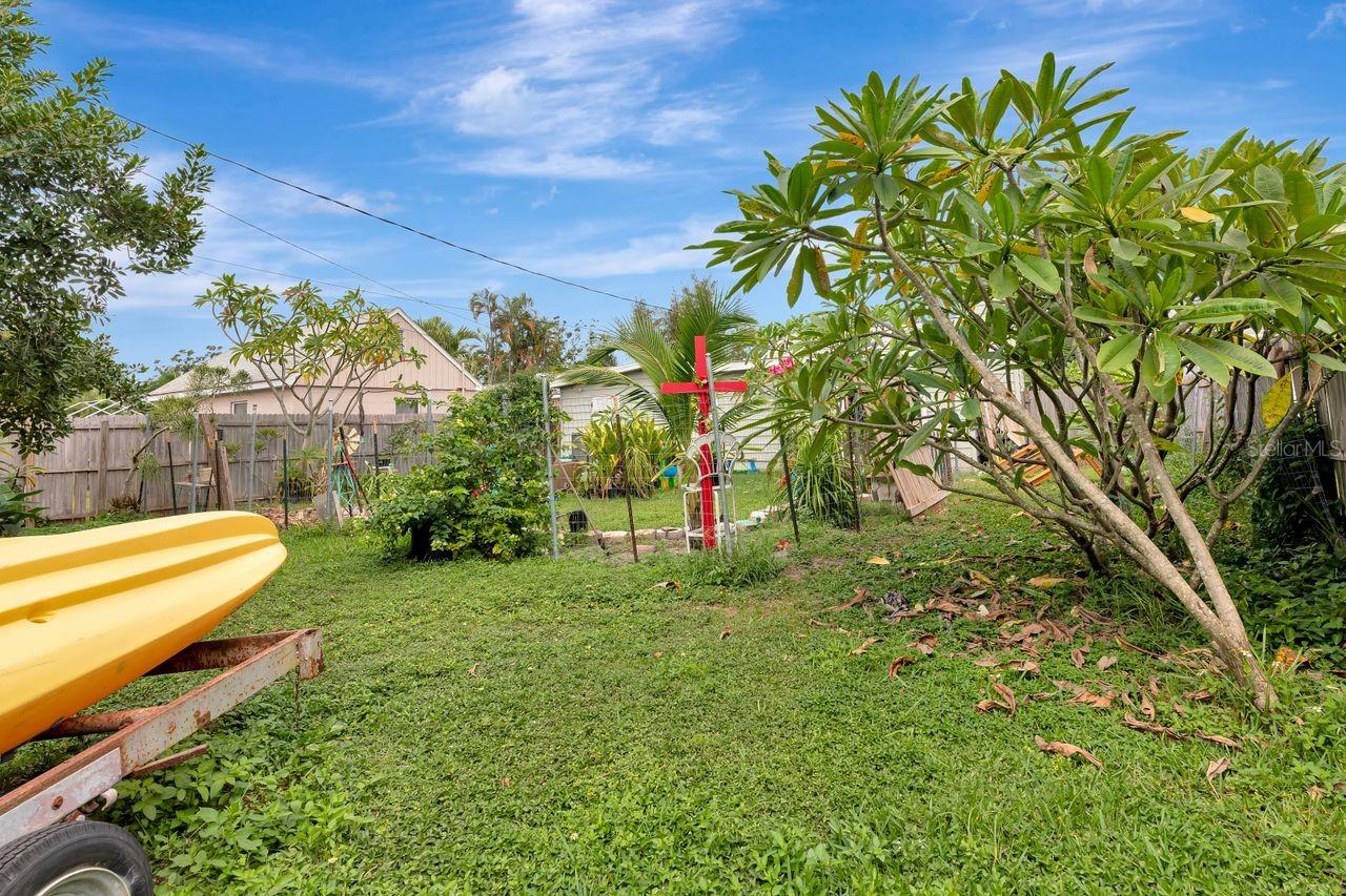 3278 56TH AVE N, ST PETERSBURG, FL — photo 40