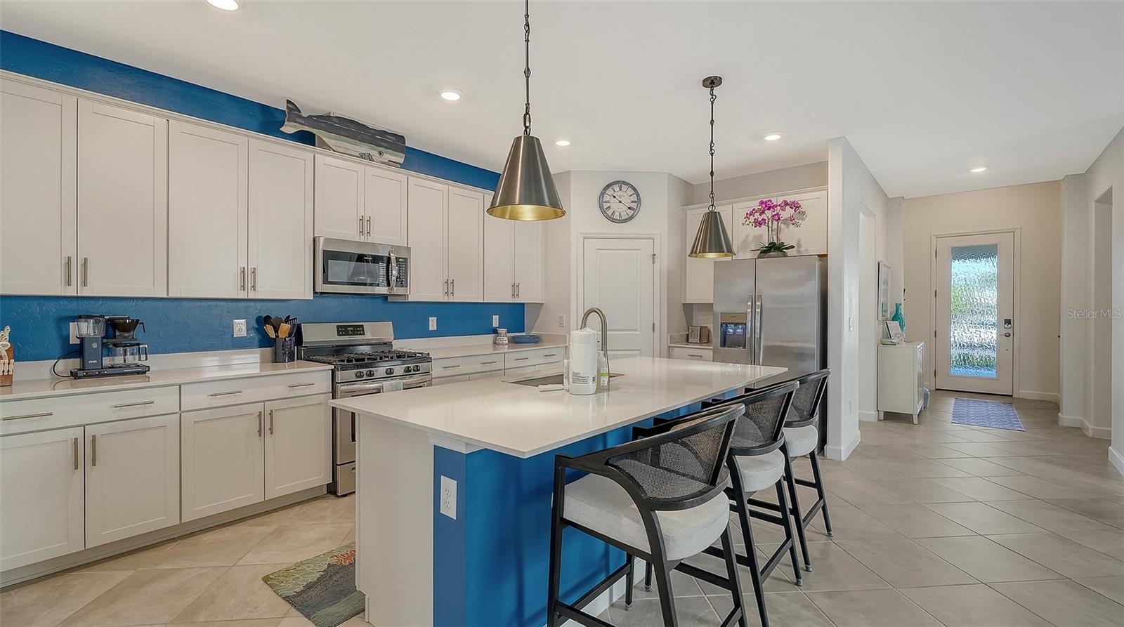 5225 BLUE CRUSH, BRADENTON, FL — photo 14