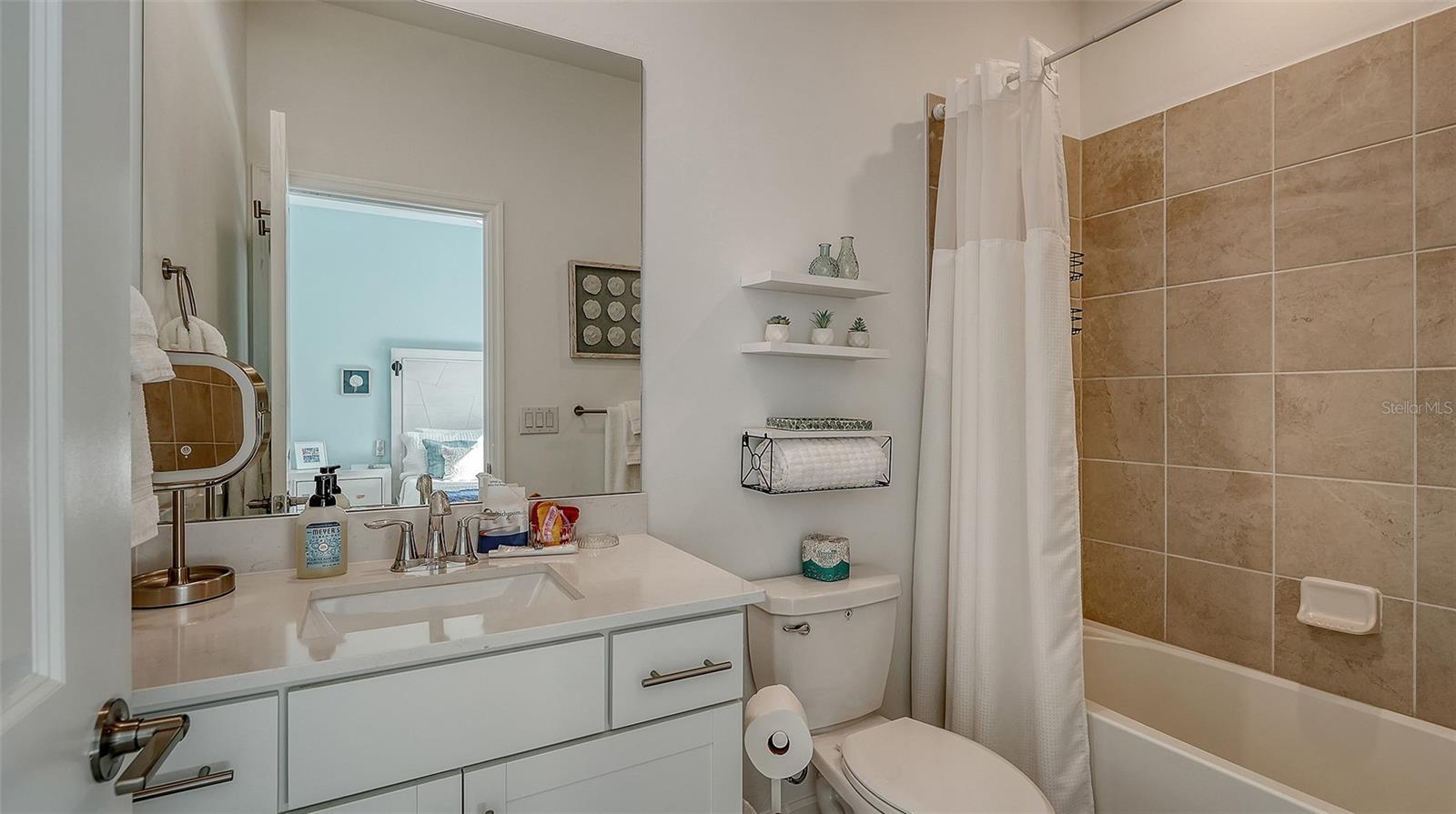 5225 BLUE CRUSH, BRADENTON, FL — photo 26