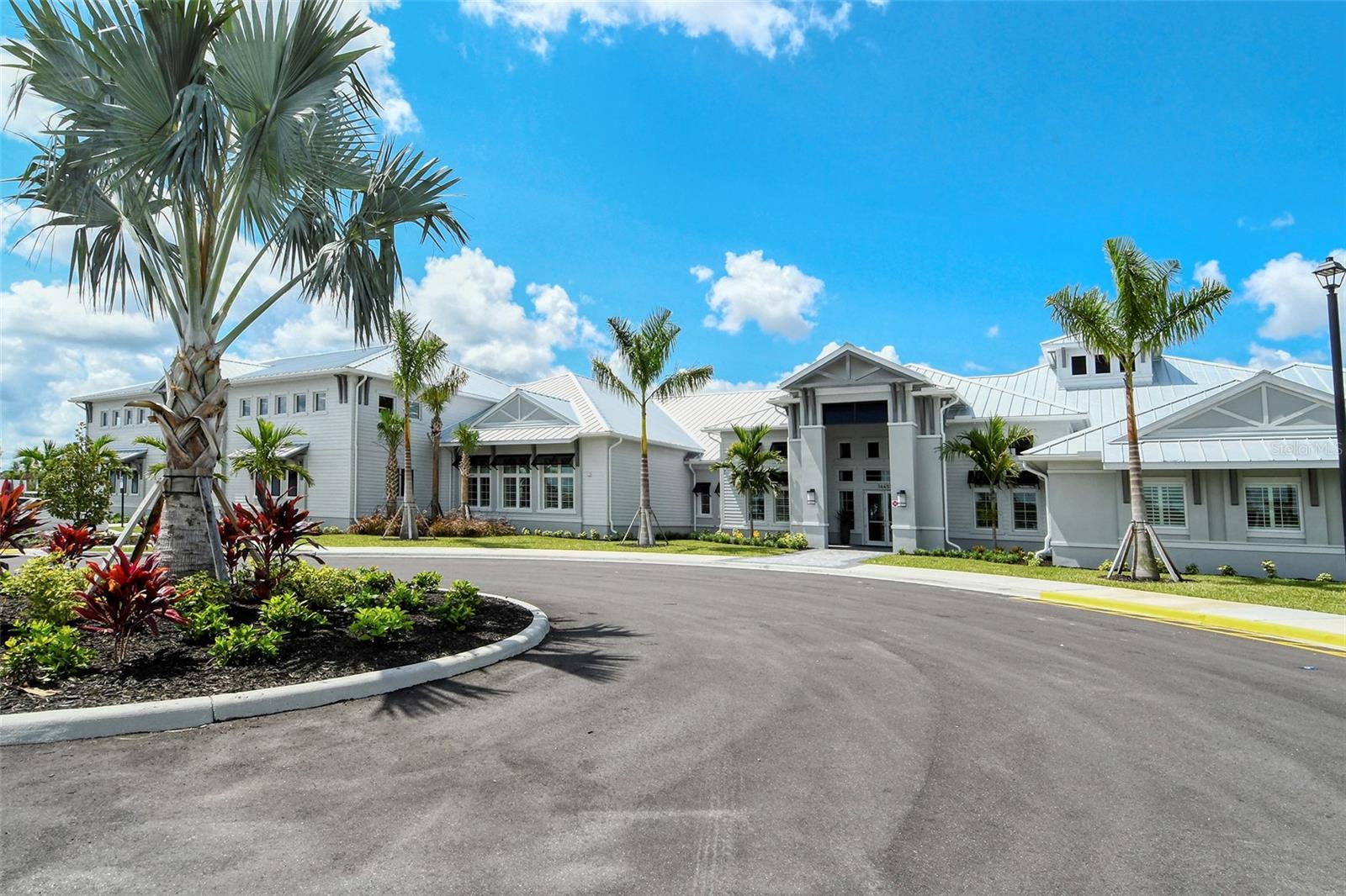 5225 BLUE CRUSH, BRADENTON, FL — photo 46