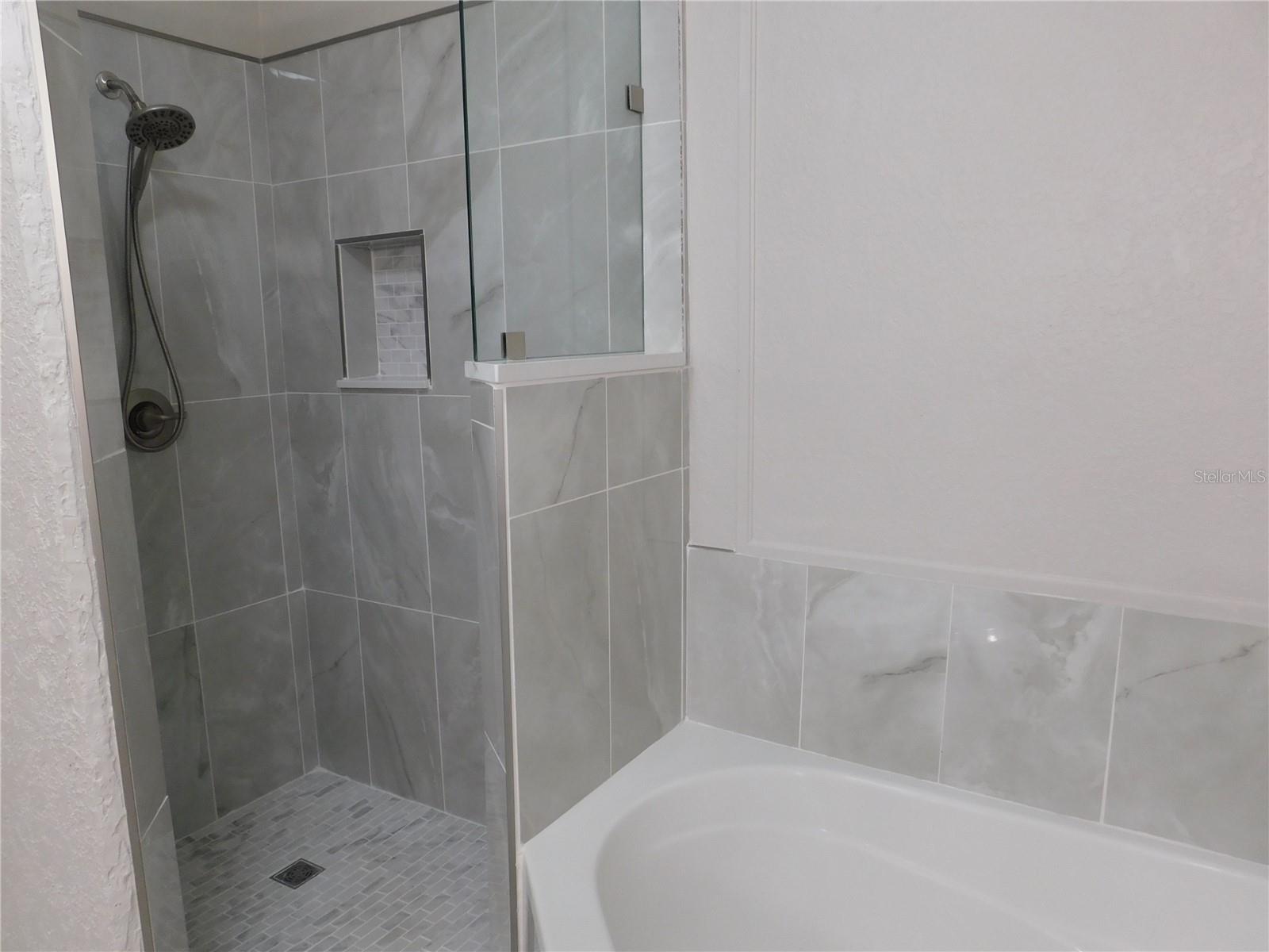 2725 VIA CIPRIANI #735B, CLEARWATER, FL — photo 36