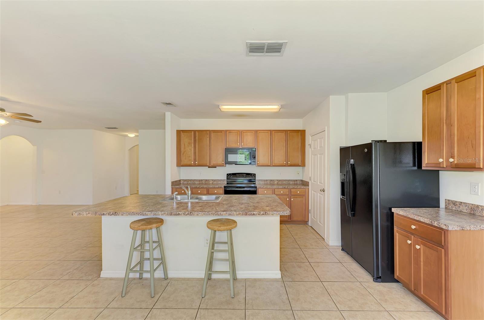 10476 HARLINGEN ST, PORT CHARLOTTE, FL — photo 4