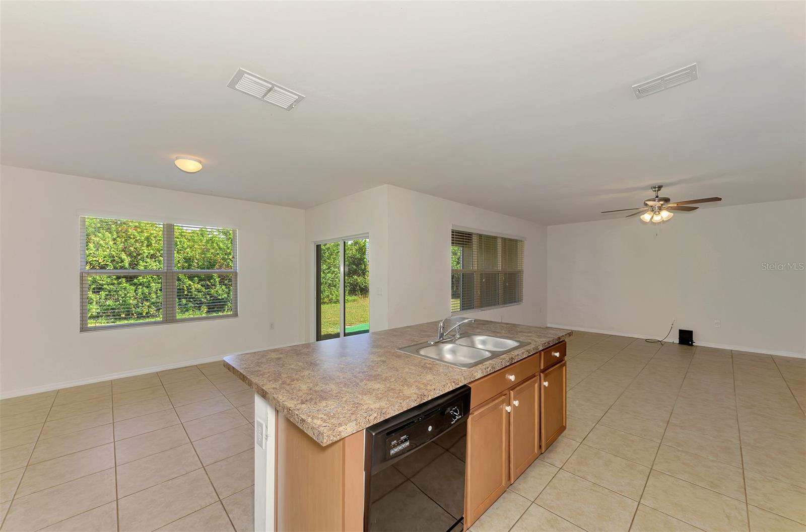 10476 HARLINGEN ST, PORT CHARLOTTE, FL — photo 23