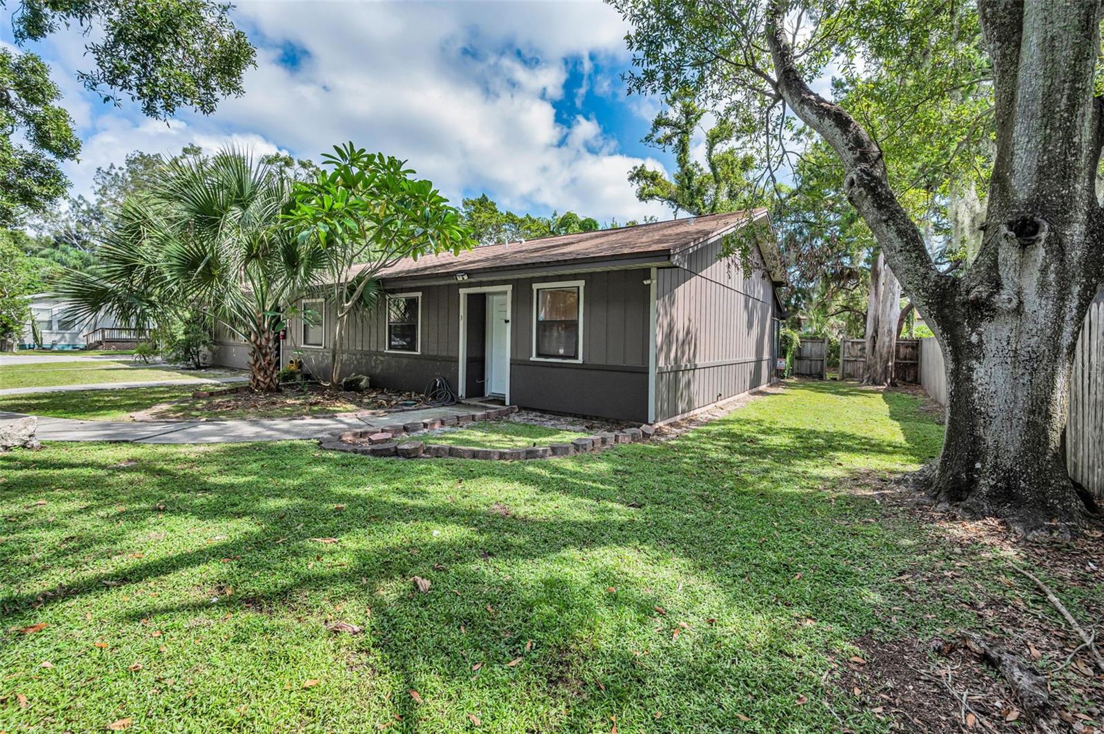 1890 WOLFORD RD #3, CLEARWATER, FL — photo 4