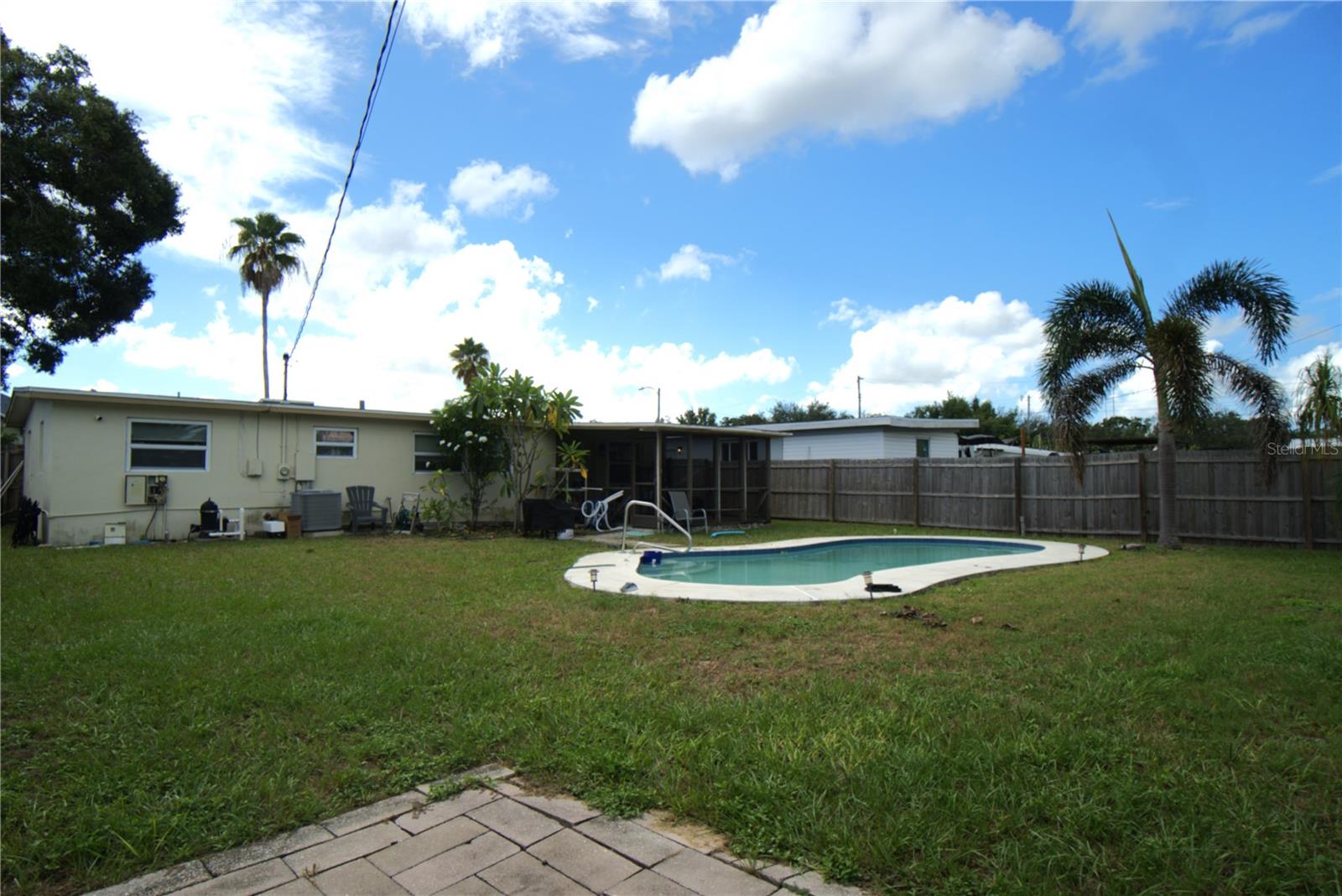 4801 28TH AVE N, ST PETERSBURG, FL — photo 5