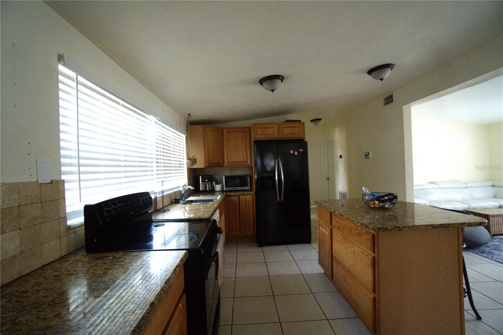 4801 28TH AVE N, ST PETERSBURG, FL — photo 11