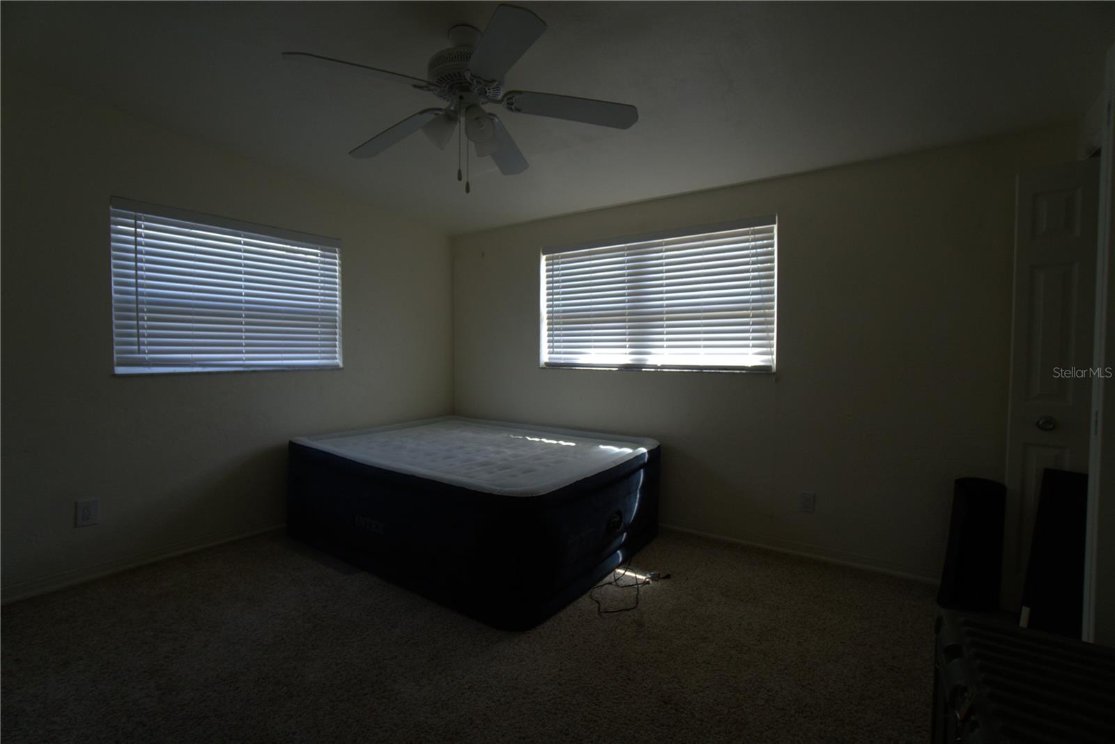 4801 28TH AVE N, ST PETERSBURG, FL — photo 15