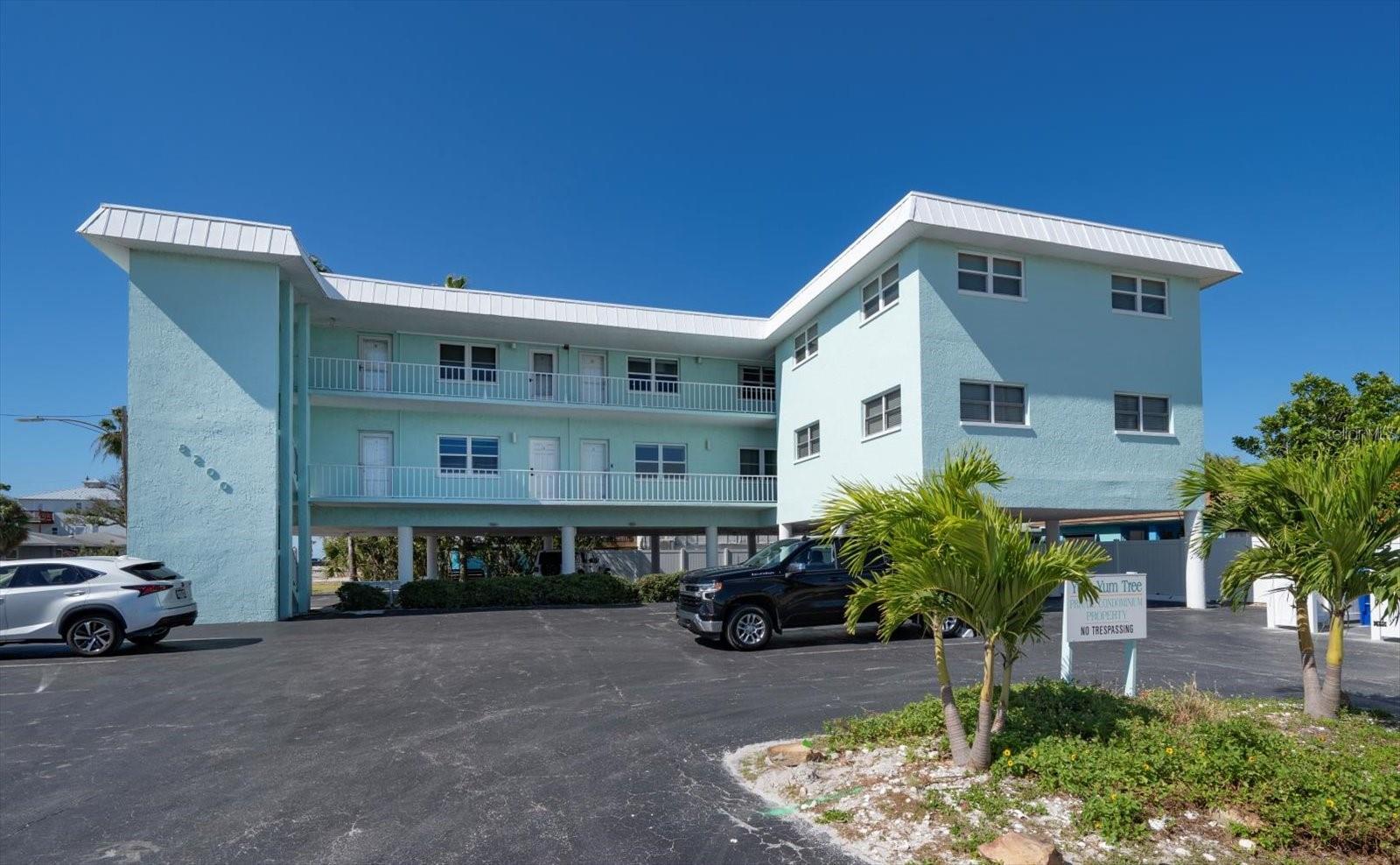 8200 BAYSHORE DR #9, TREASURE ISLAND, FL