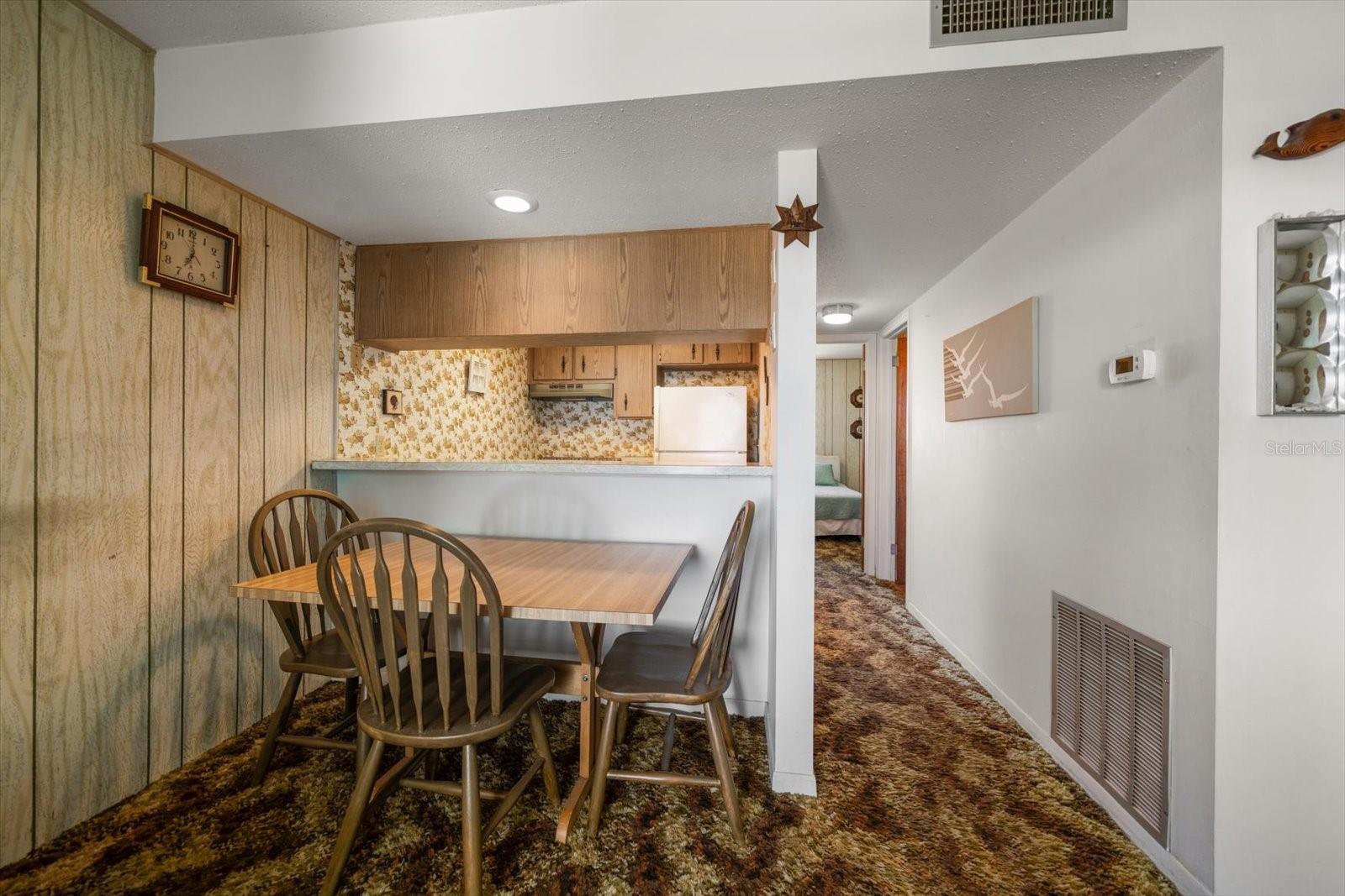 8200 BAYSHORE DR #9, TREASURE ISLAND, FL — photo 9