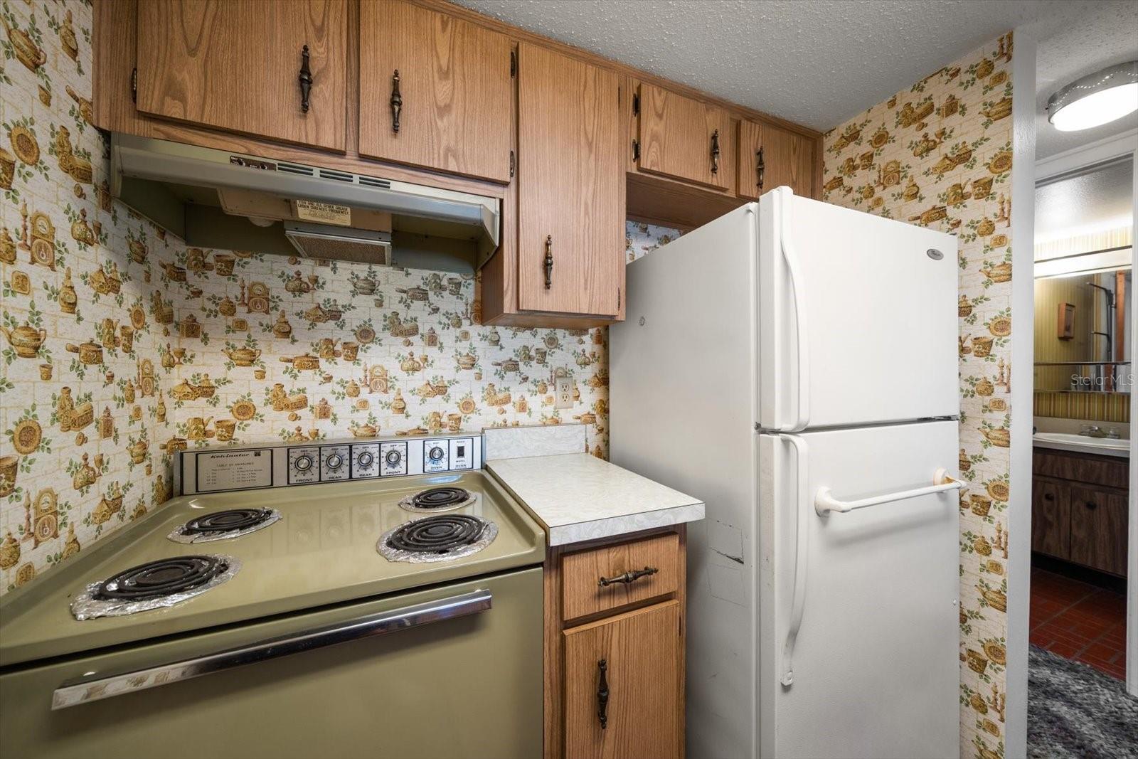 8200 BAYSHORE DR #9, TREASURE ISLAND, FL — photo 13