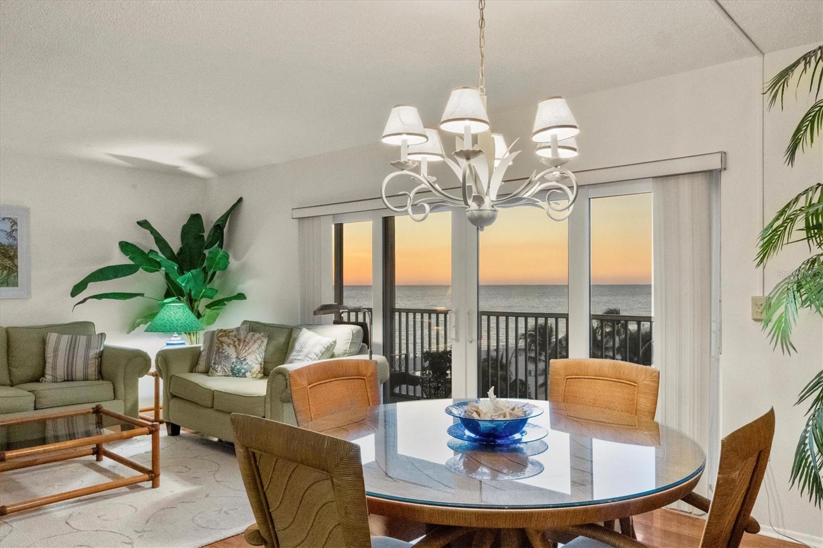800 BENJAMIN FRANKLIN DR #607, SARASOTA, FL