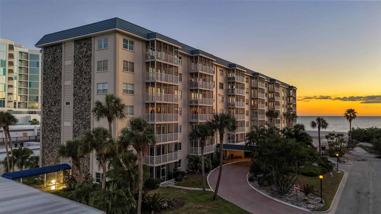 800 BENJAMIN FRANKLIN DR #607, SARASOTA, FL — photo 2
