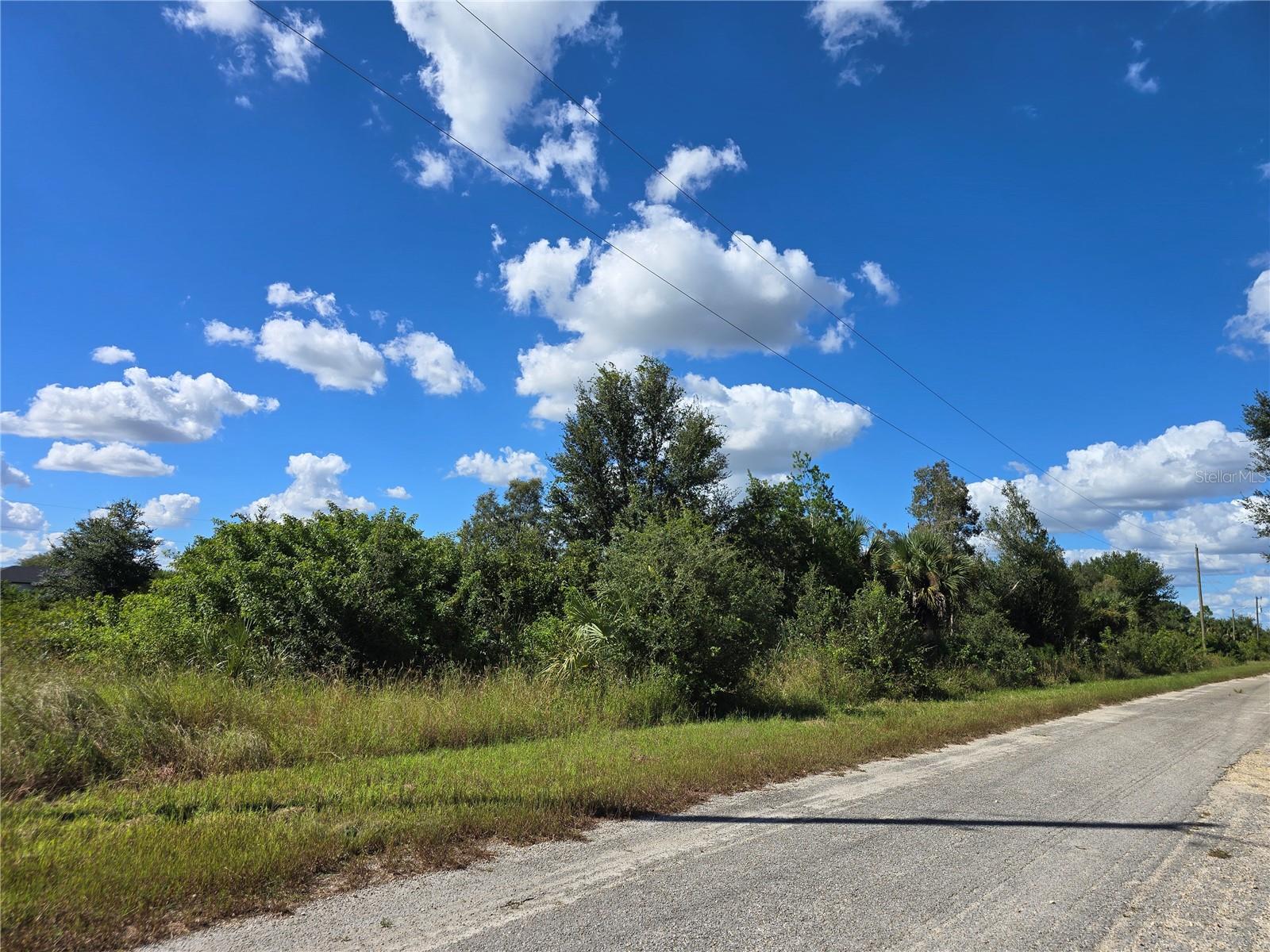 526 CABLE AVE S, LEHIGH ACRES, FL