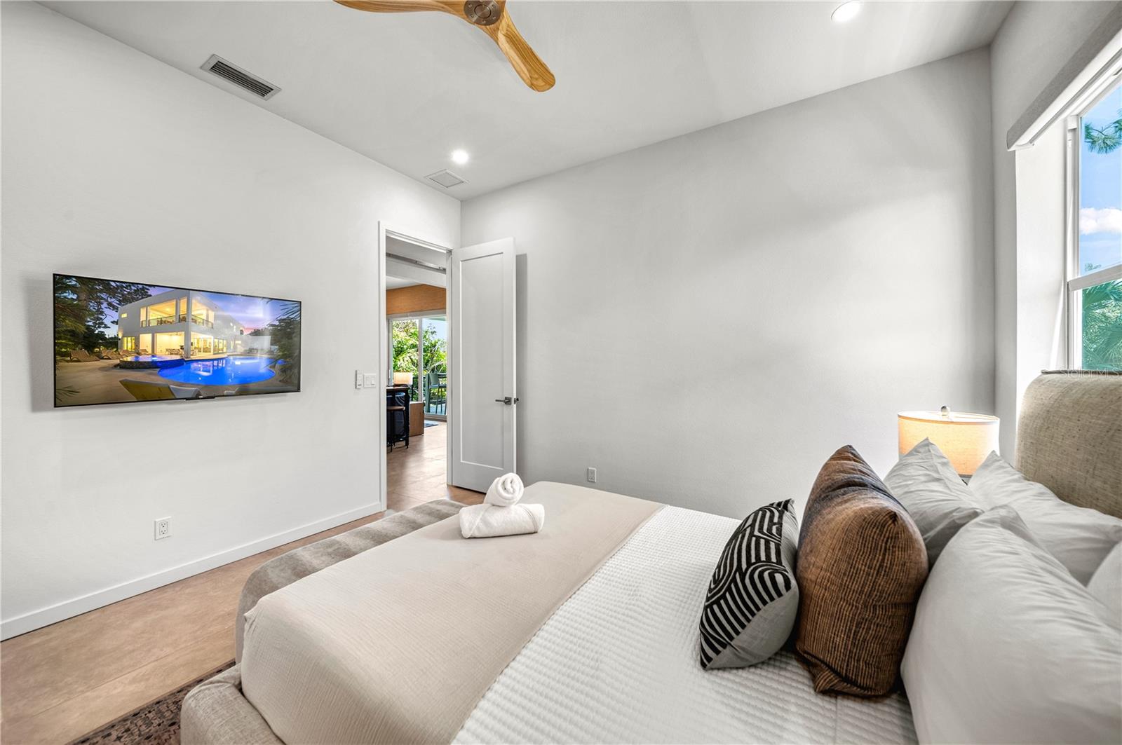 2163 WALDEMERE ST, SARASOTA, FL — photo 34