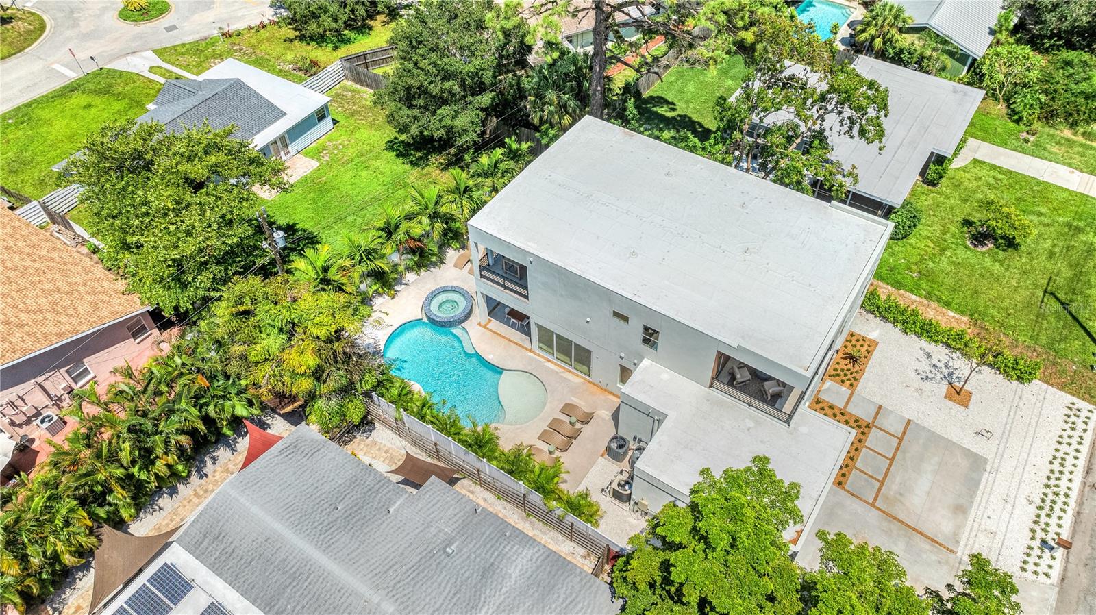 2163 WALDEMERE ST, SARASOTA, FL — photo 57