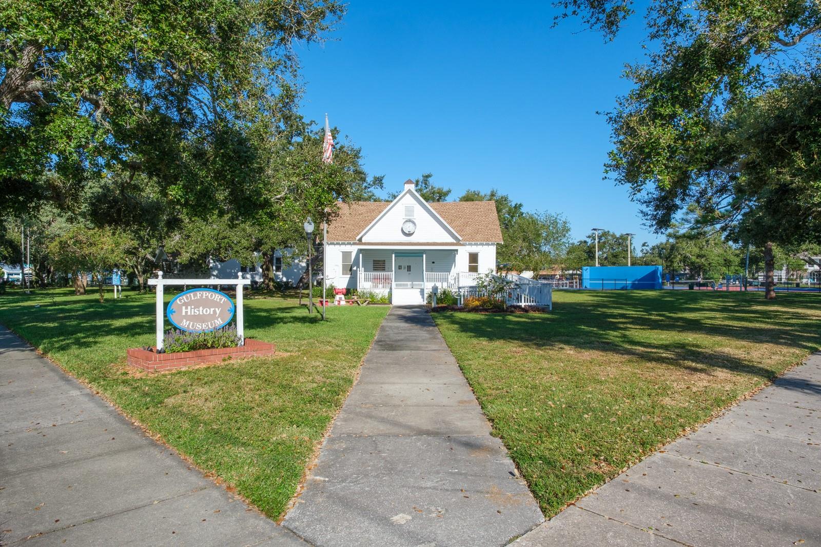 5302 28TH AVE S, GULFPORT, FL — photo 46