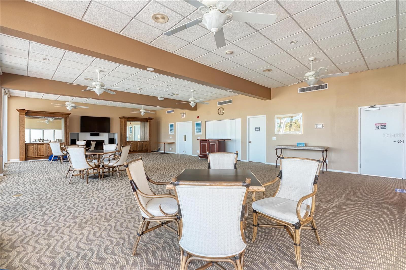1065 GULF OF MEXICO DR #201, LONGBOAT KEY, FL — photo 59