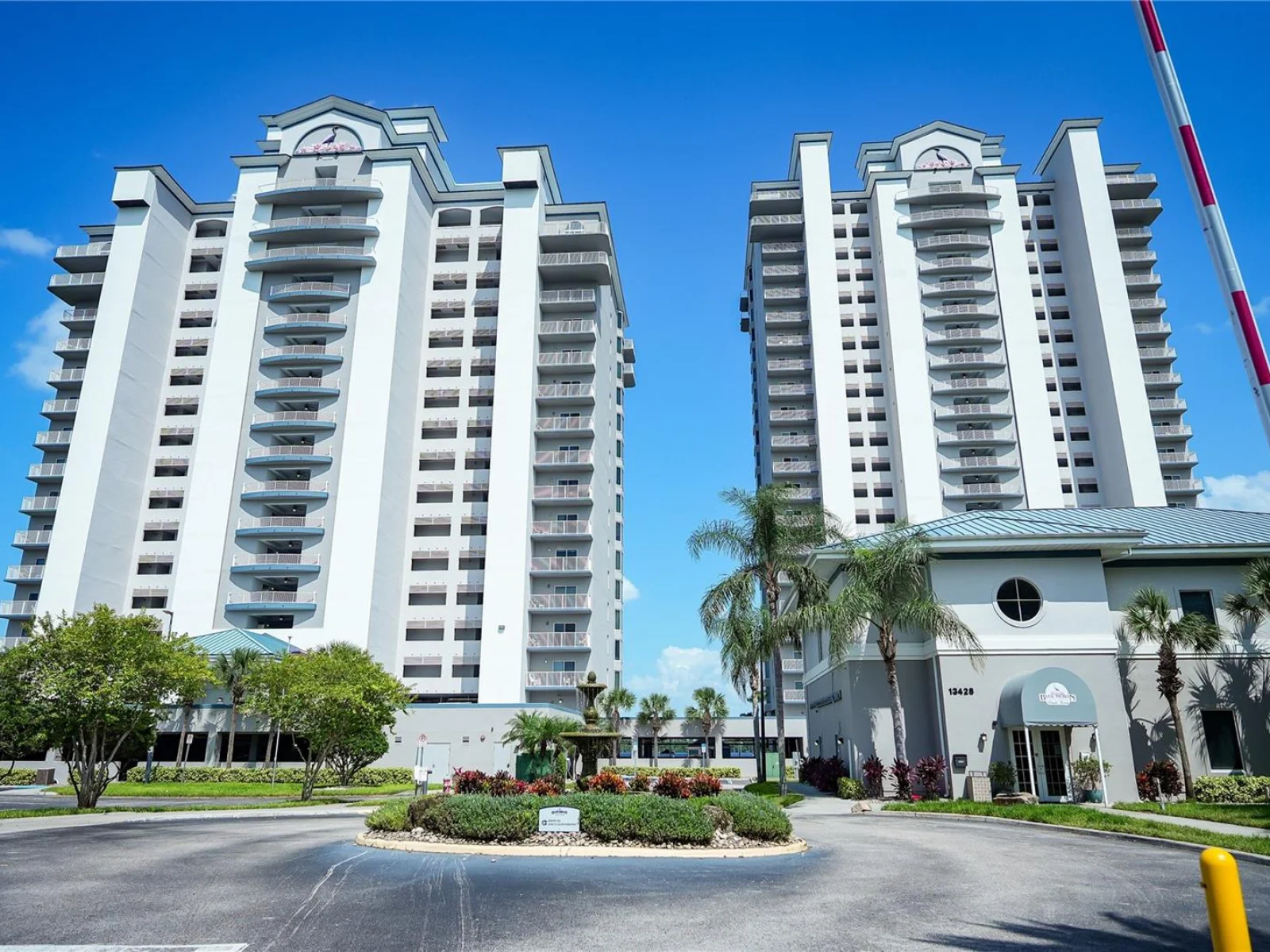 13415 BLUE HERON BEACH DR #1106, ORLANDO, FL — photo 1