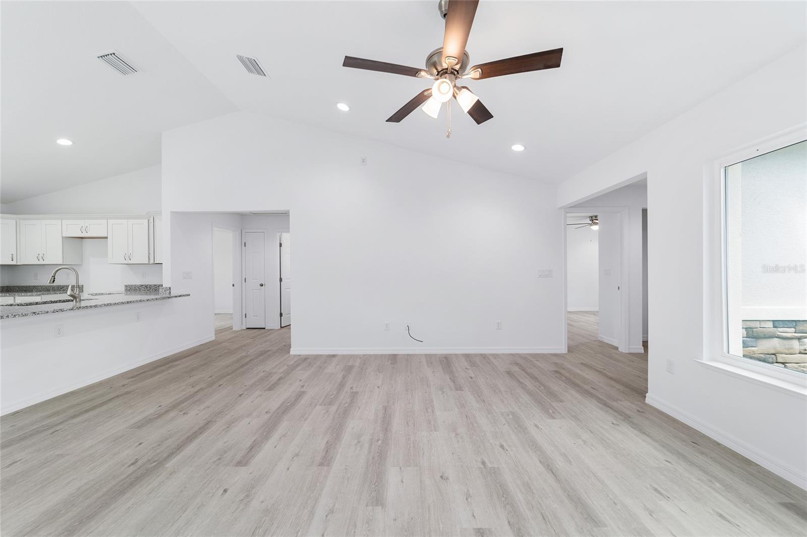 13103 NE 7TH LOOP, SILVER SPRINGS, FL — photo 15