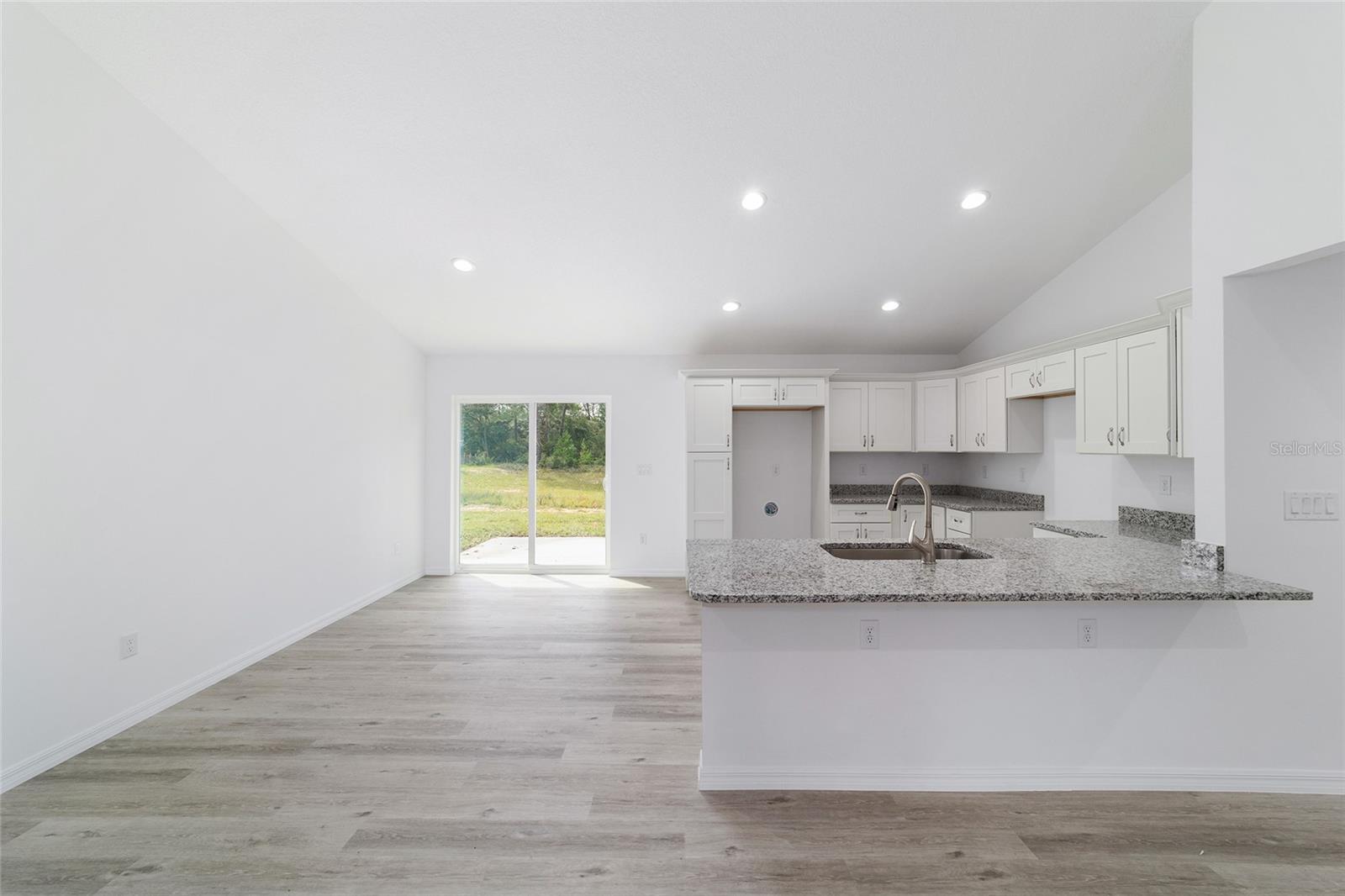 13103 NE 7TH LOOP, SILVER SPRINGS, FL — photo 21