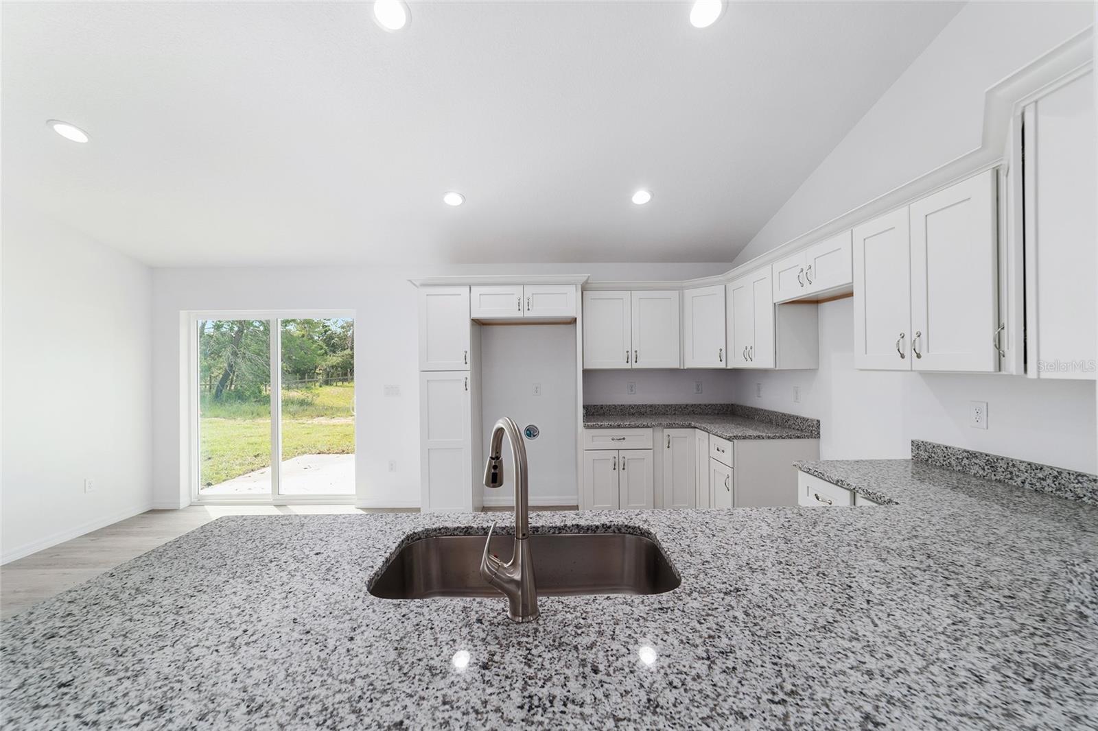 13103 NE 7TH LOOP, SILVER SPRINGS, FL — photo 26