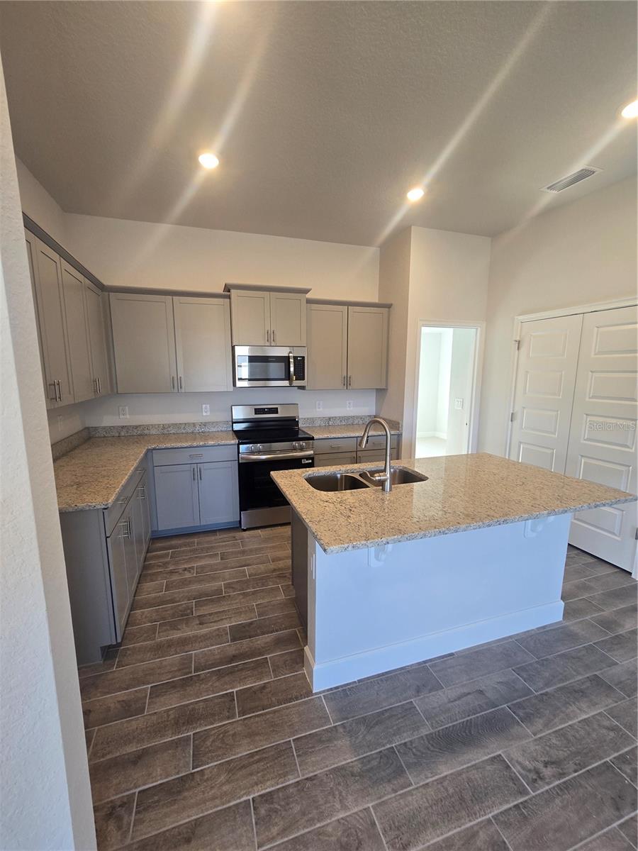 1100 HERON POINT DR, INVERNESS, FL — photo 15