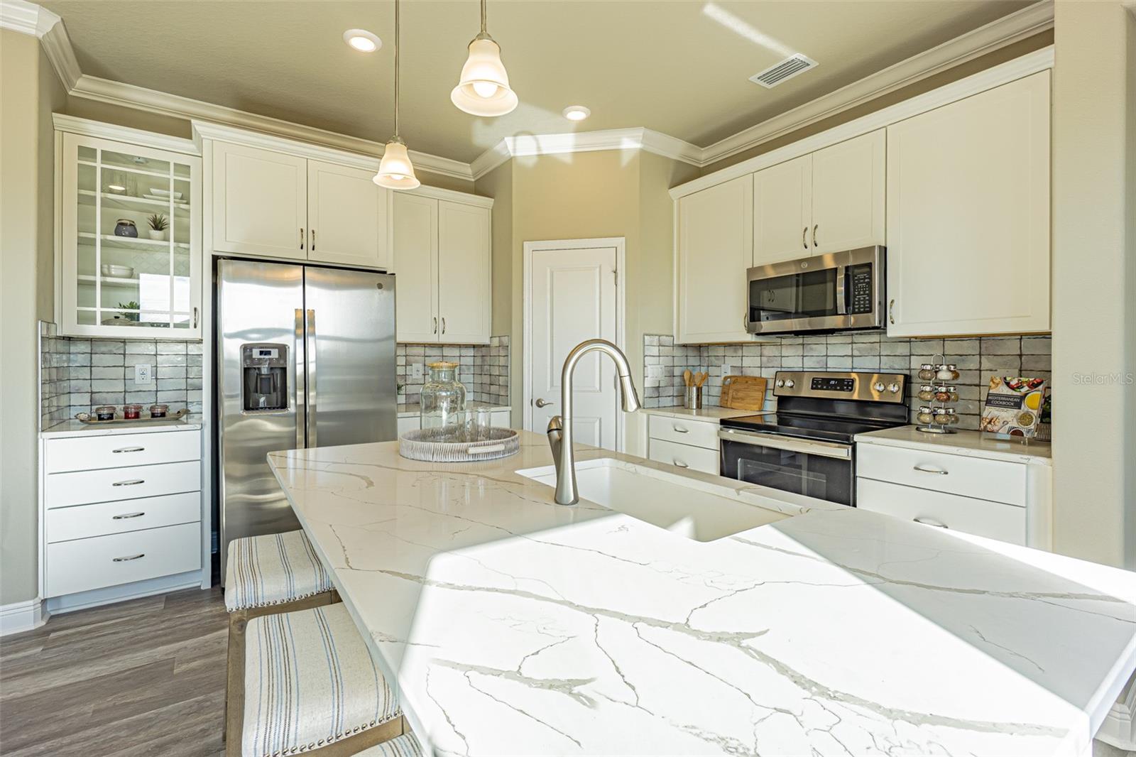 9429 HIGHLAND HILLS DR, HUDSON, FL — photo 3