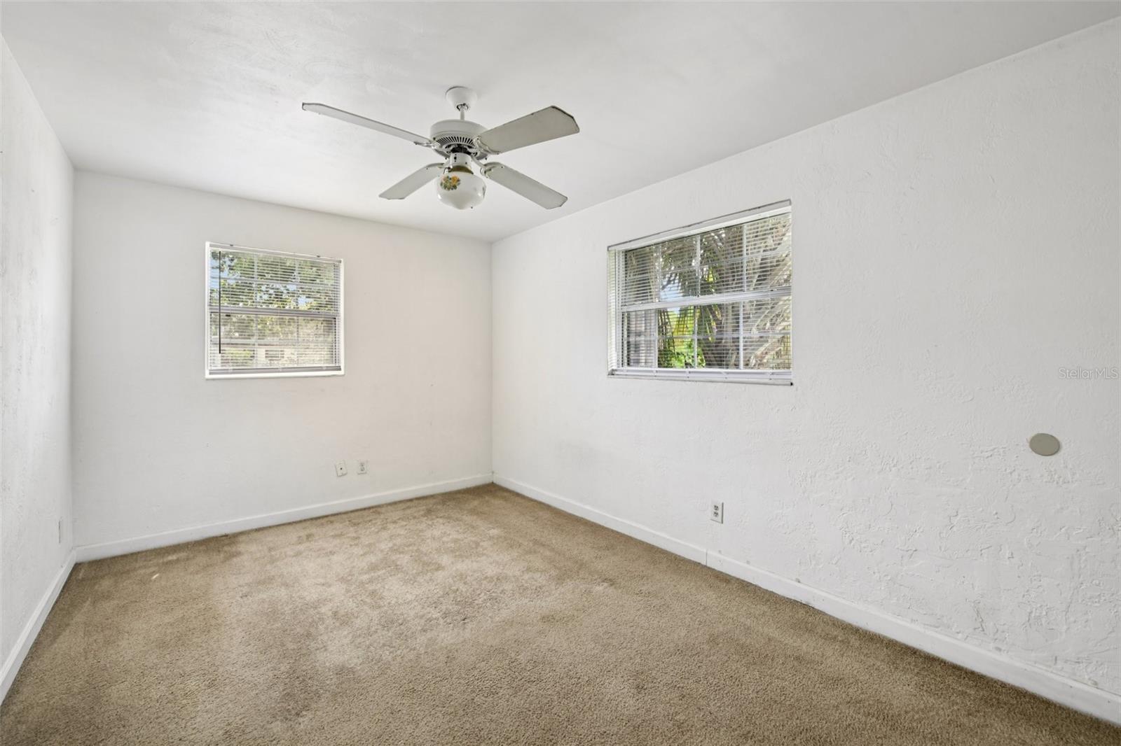 911 SHADY PARK TER, DAYTONA BEACH, FL — photo 17