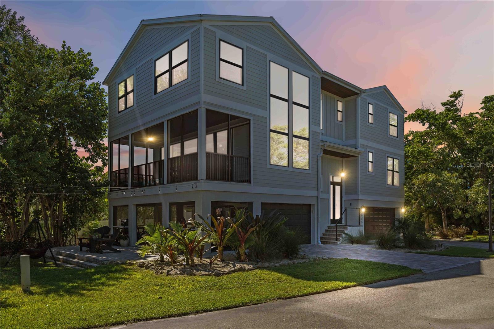 6322 LAGUNA DR #1, LONGBOAT KEY, FL
