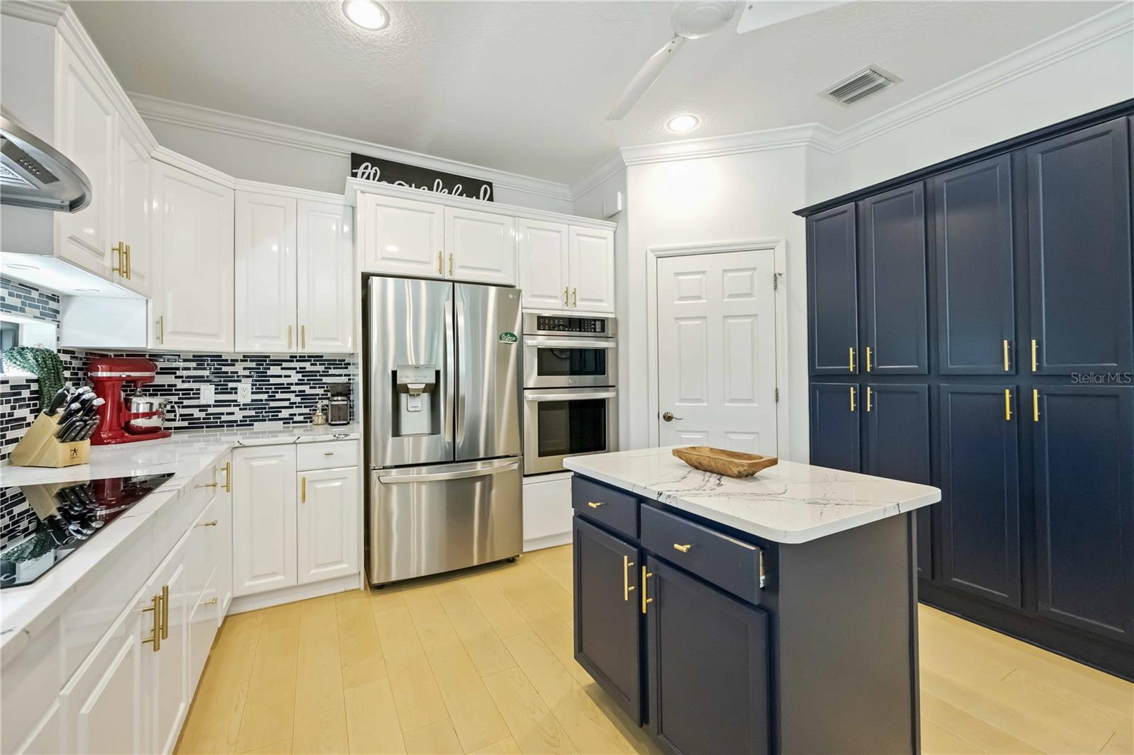 6322 LAGUNA DR #1, LONGBOAT KEY, FL — photo 8