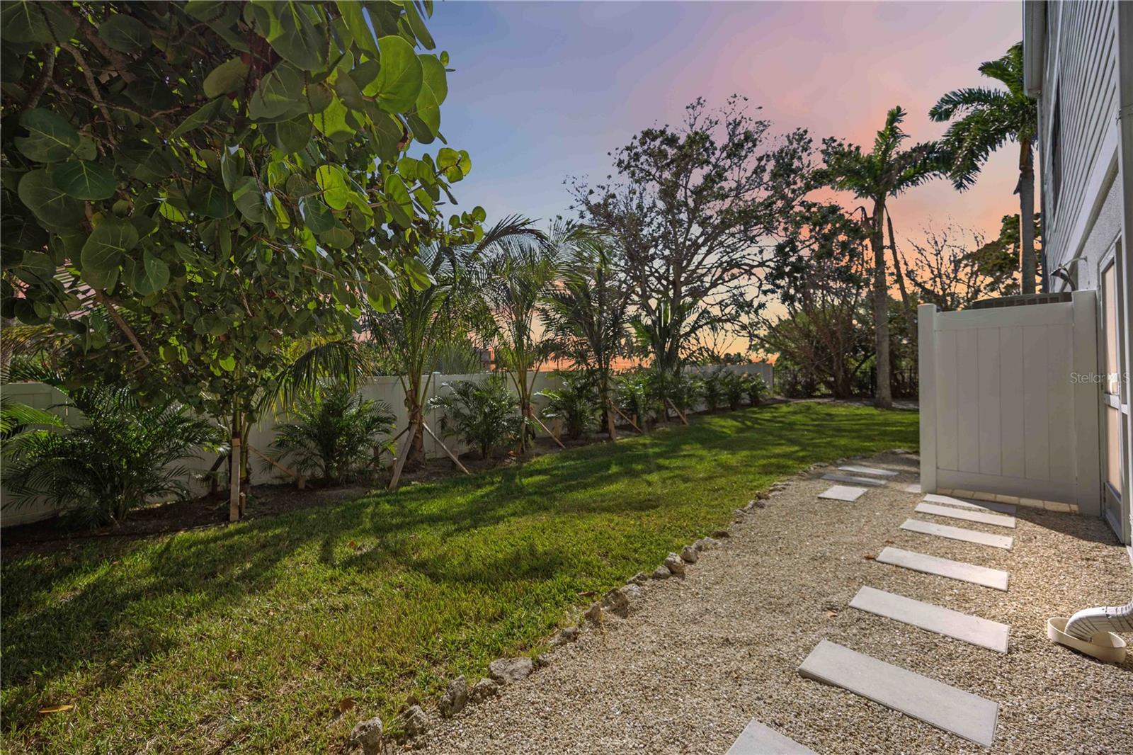 6322 LAGUNA DR #1, LONGBOAT KEY, FL — photo 52