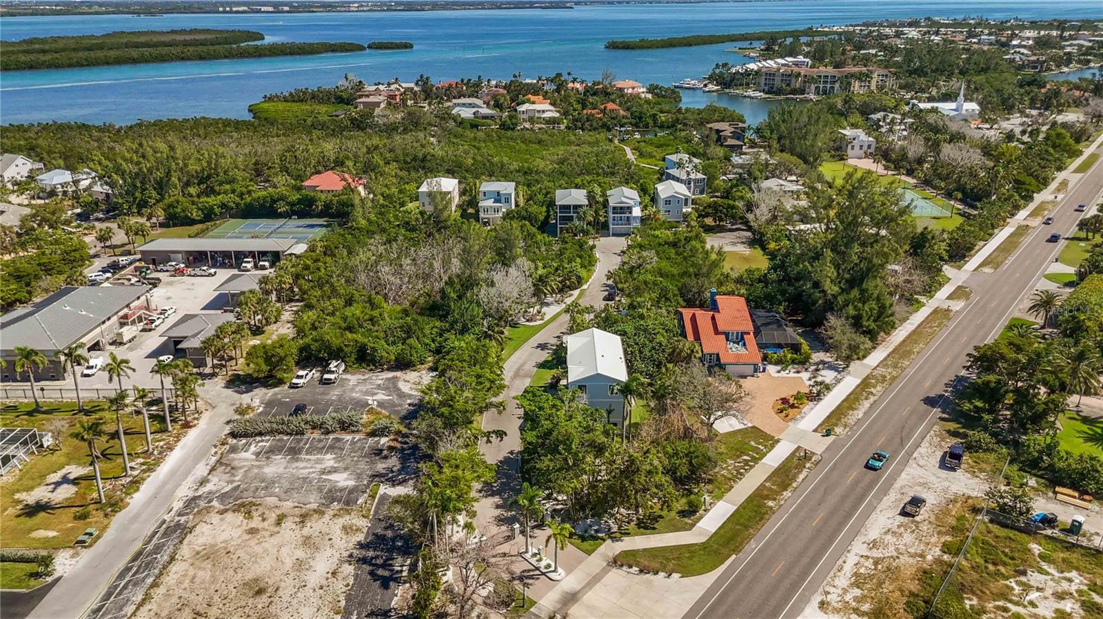 6322 LAGUNA DR #1, LONGBOAT KEY, FL — photo 57