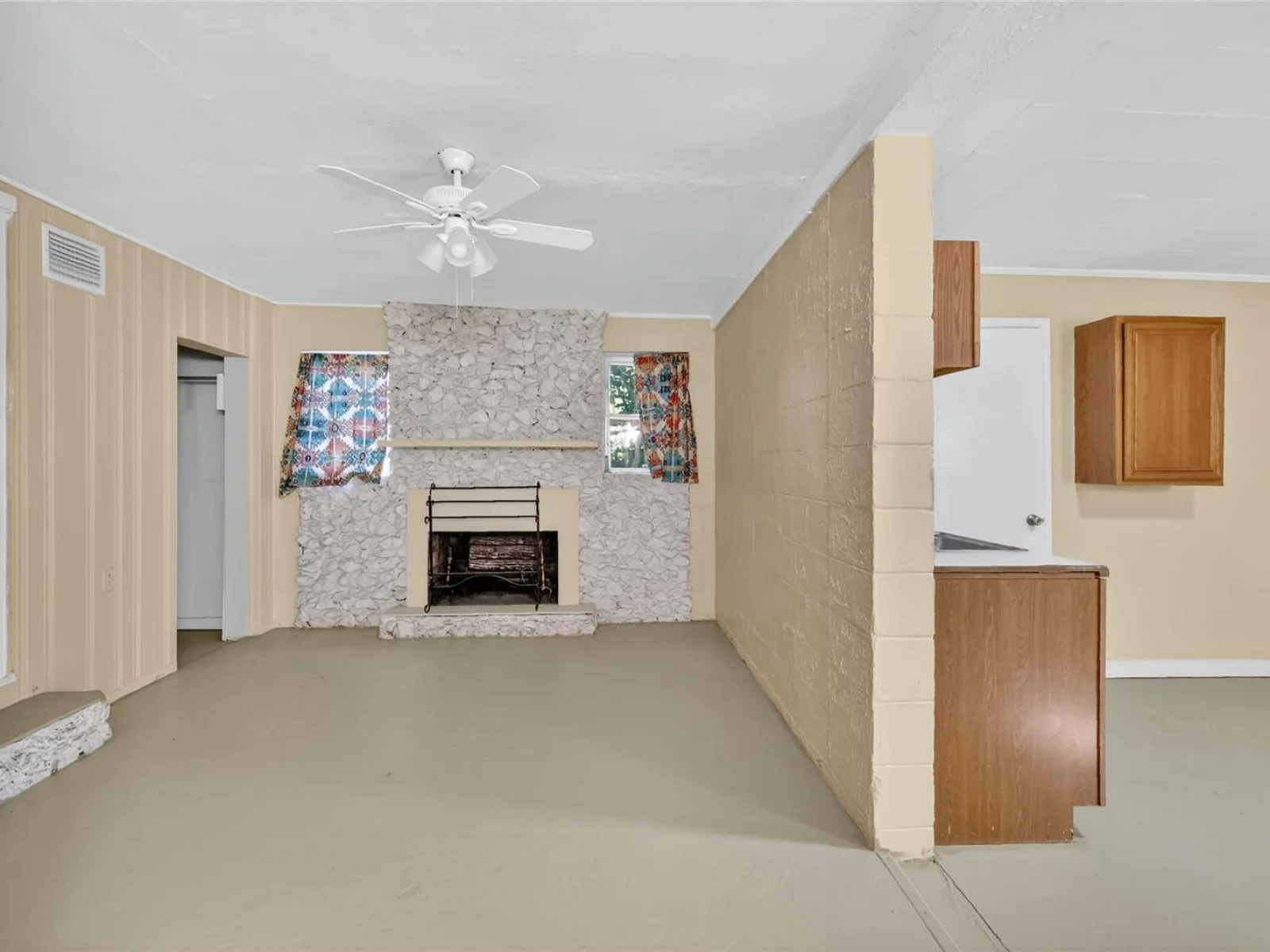 2419 W MAIN ST, LEESBURG, FL — photo 36