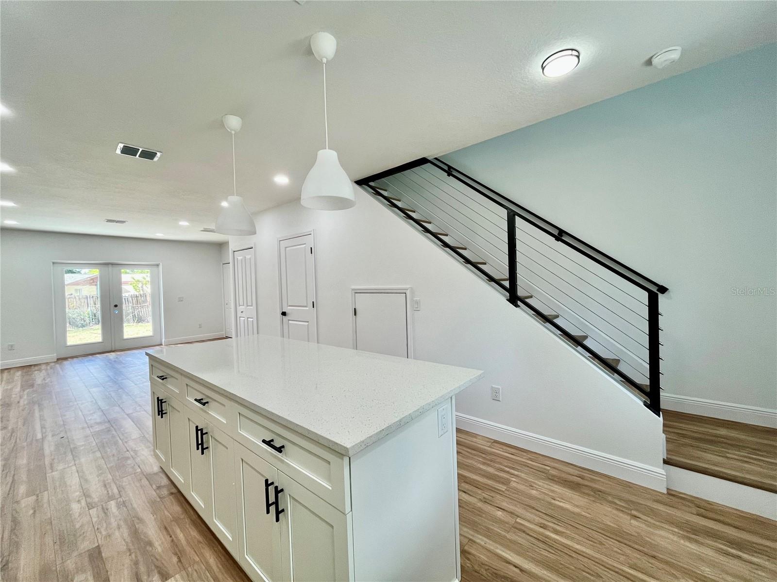 8112 N GREENWOOD AVE, TAMPA, FL — photo 5