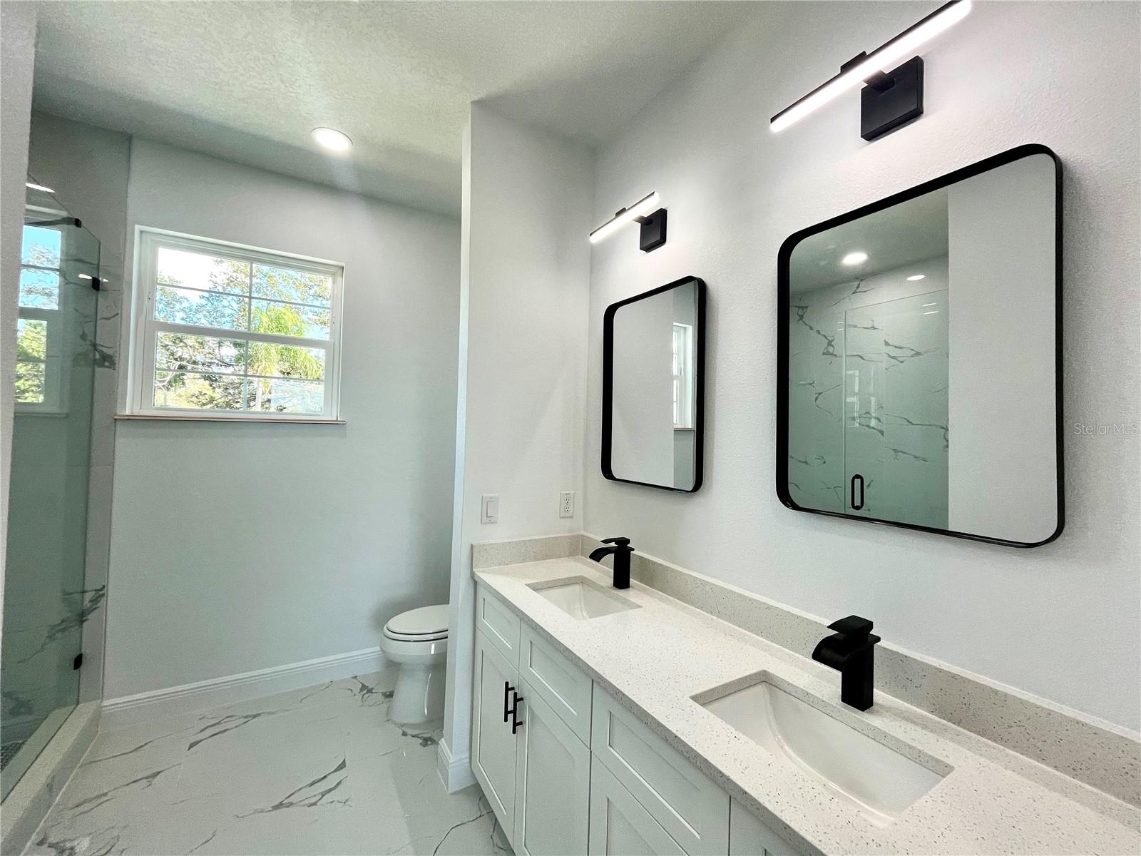 8112 N GREENWOOD AVE, TAMPA, FL — photo 7