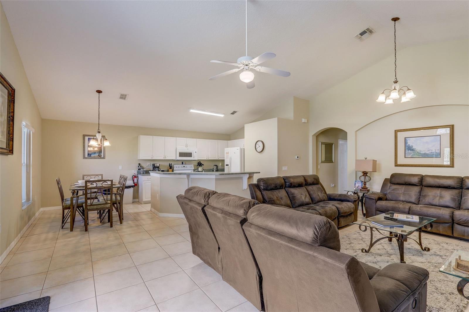 523 BALMORAL DR, DAVENPORT, FL — photo 6