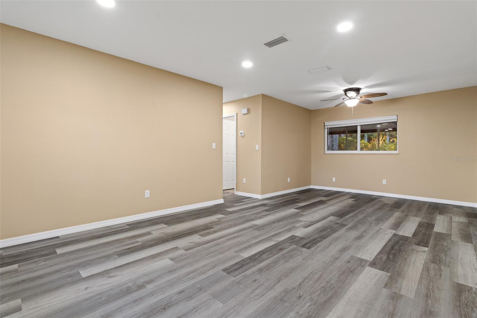 609 HOLLEY ST, BROOKSVILLE, FL — photo 4