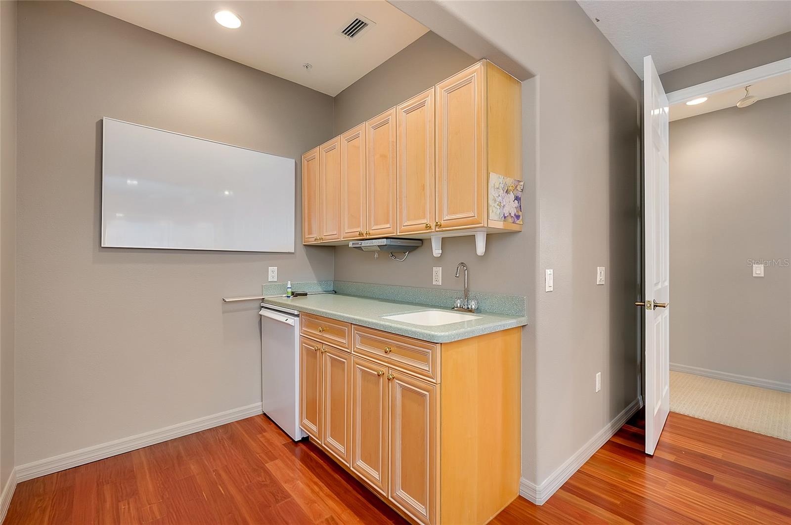 3975 SQUARE EAST LN #9, SARASOTA, FL — photo 37
