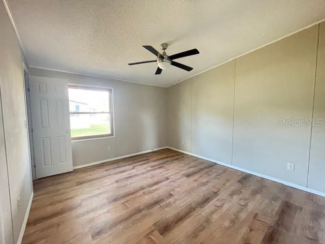 909 ORCHID ST, LADY LAKE, FL — photo 31