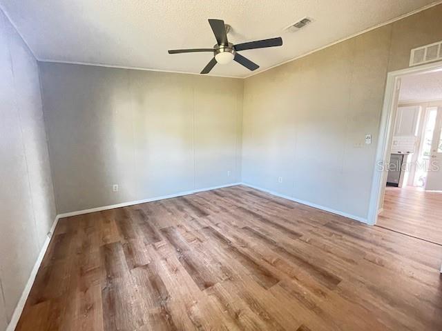 909 ORCHID ST, LADY LAKE, FL — photo 33