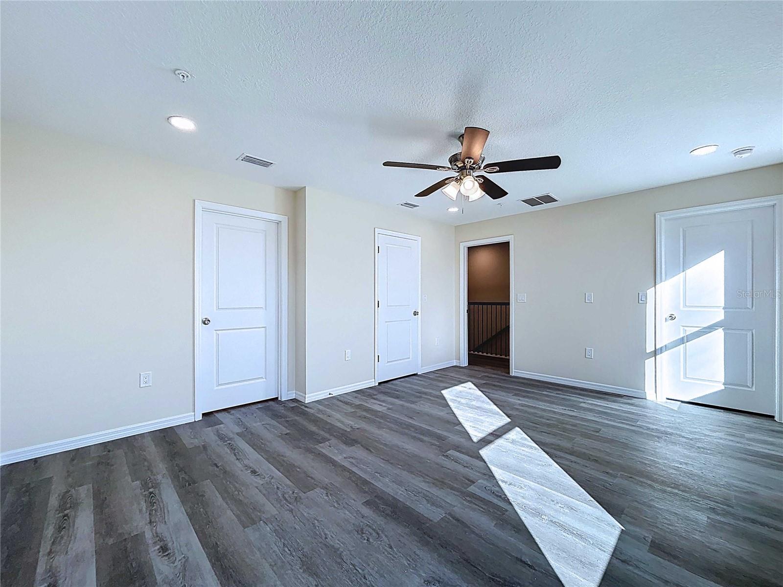 4368 CAMBIO GARDENS COURT, TAMPA, FL — photo 39