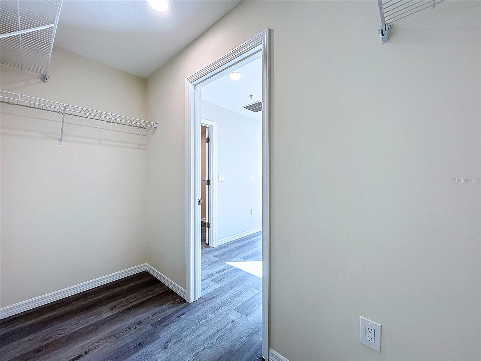 4368 CAMBIO GARDENS COURT, TAMPA, FL — photo 43