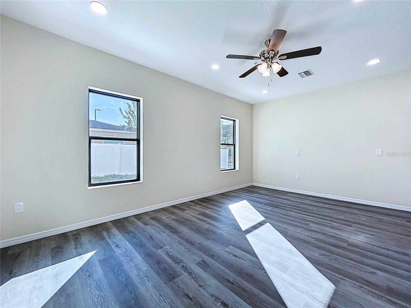 4370 CAMBIO GARDENS COURT, TAMPA, FL — photo 14
