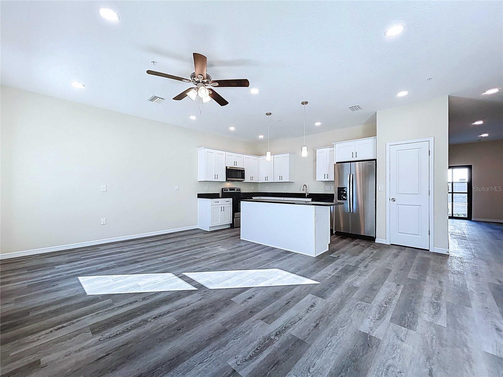 4370 CAMBIO GARDENS COURT, TAMPA, FL — photo 12