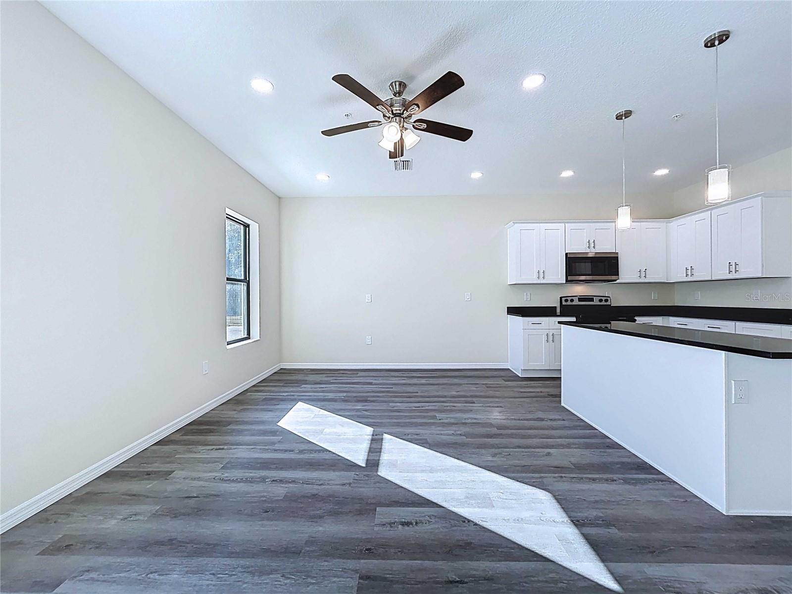4370 CAMBIO GARDENS COURT, TAMPA, FL — photo 13