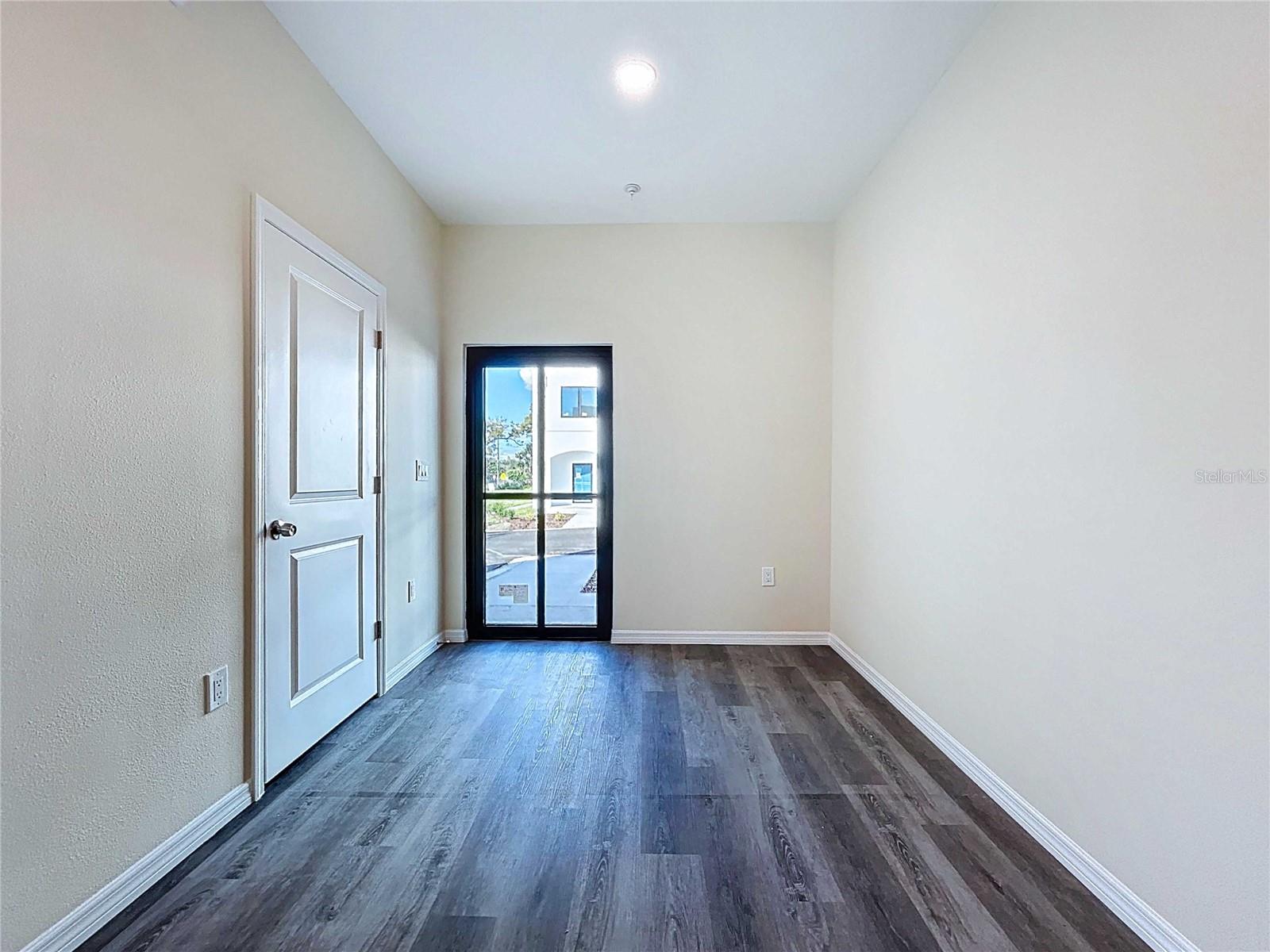 4370 CAMBIO GARDENS COURT, TAMPA, FL — photo 11